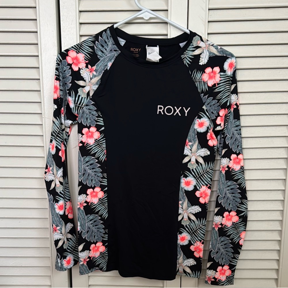 Roxy long sleeve rashguard top